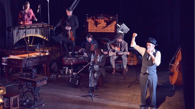 Welt un cabaret yiddish