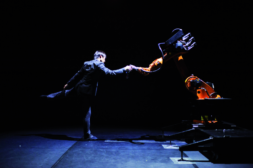 Huang Yi & Kuka