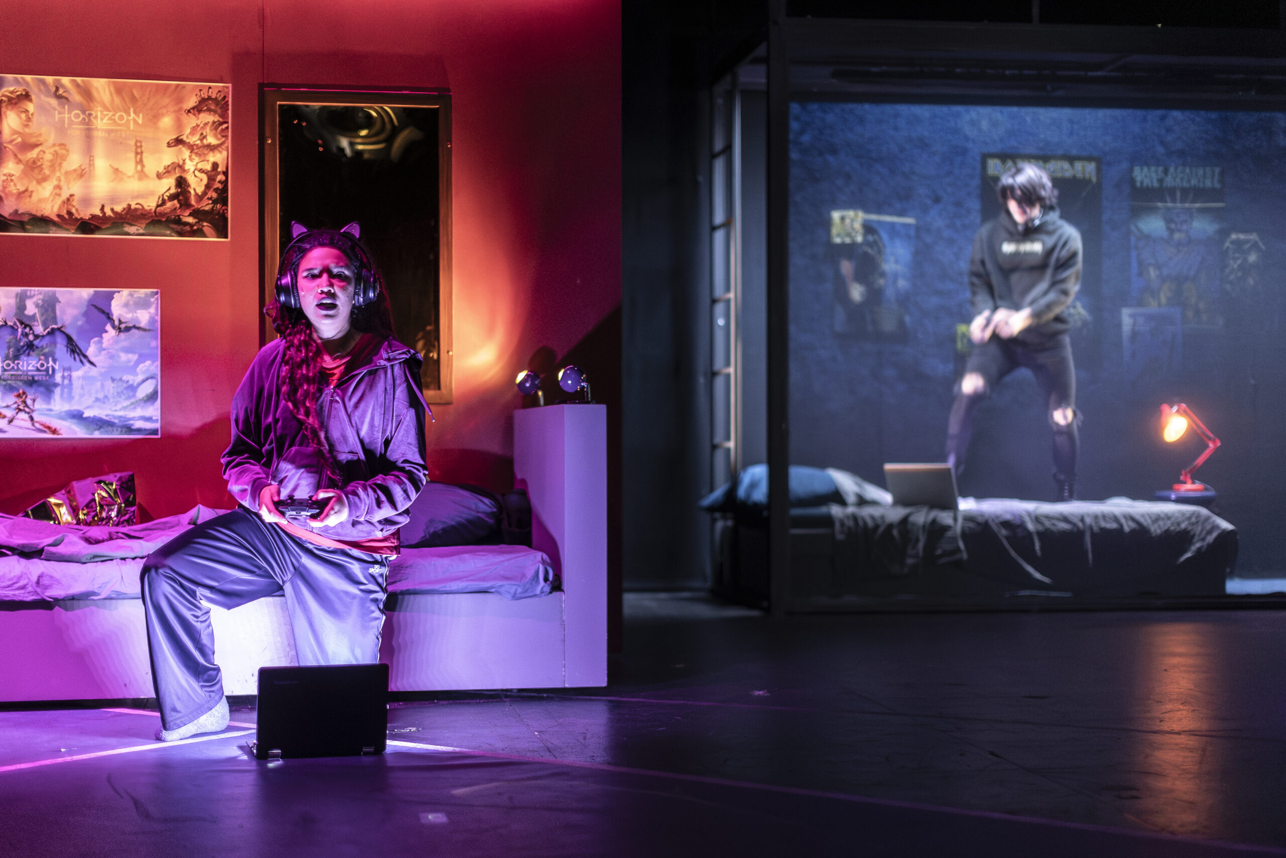 To like or not – spectacle augmenté sur l’adolescence