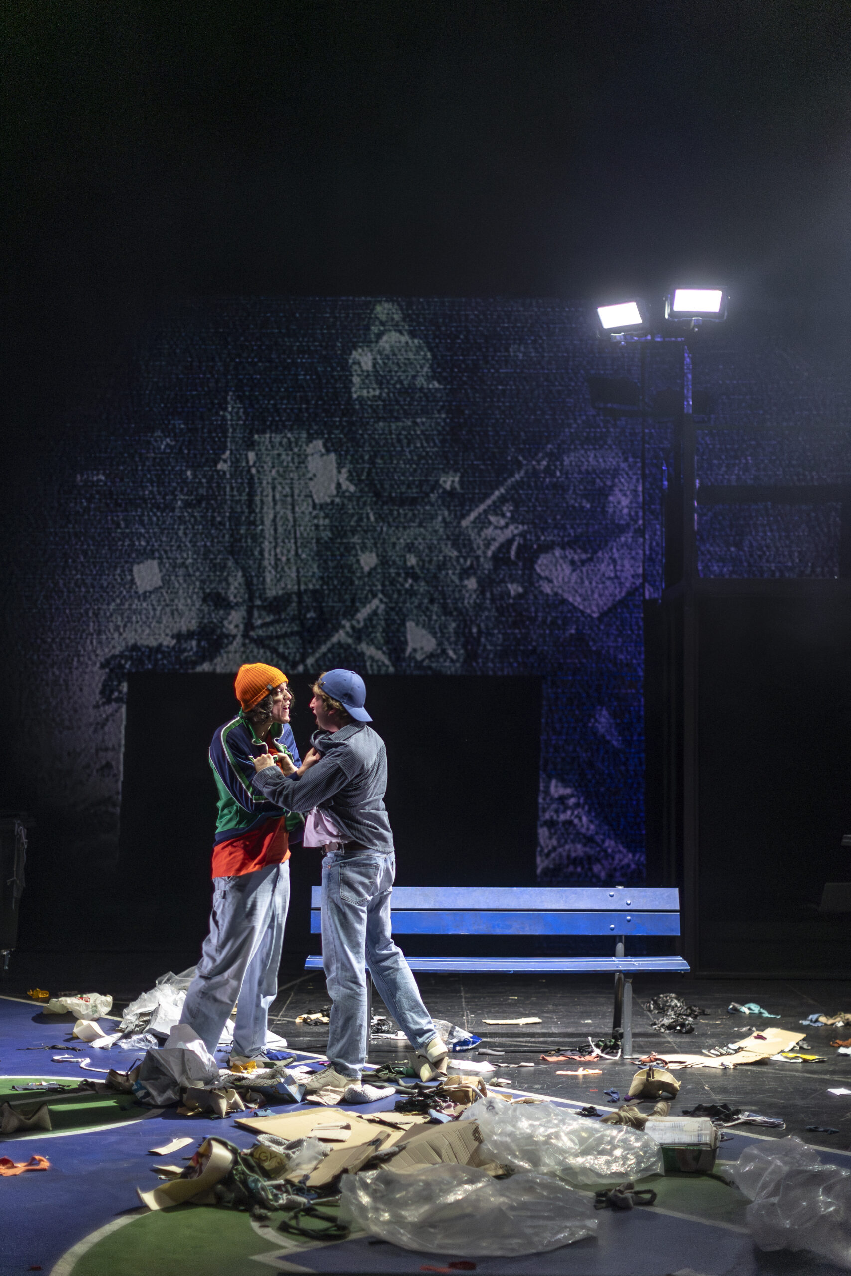 To like or not – spectacle augmenté sur l’adolescence